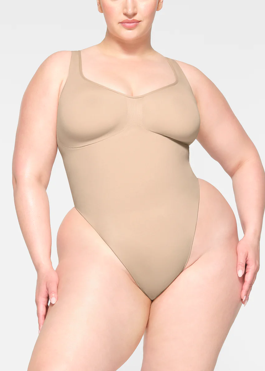 customizable scoop neck thong bodysuit 